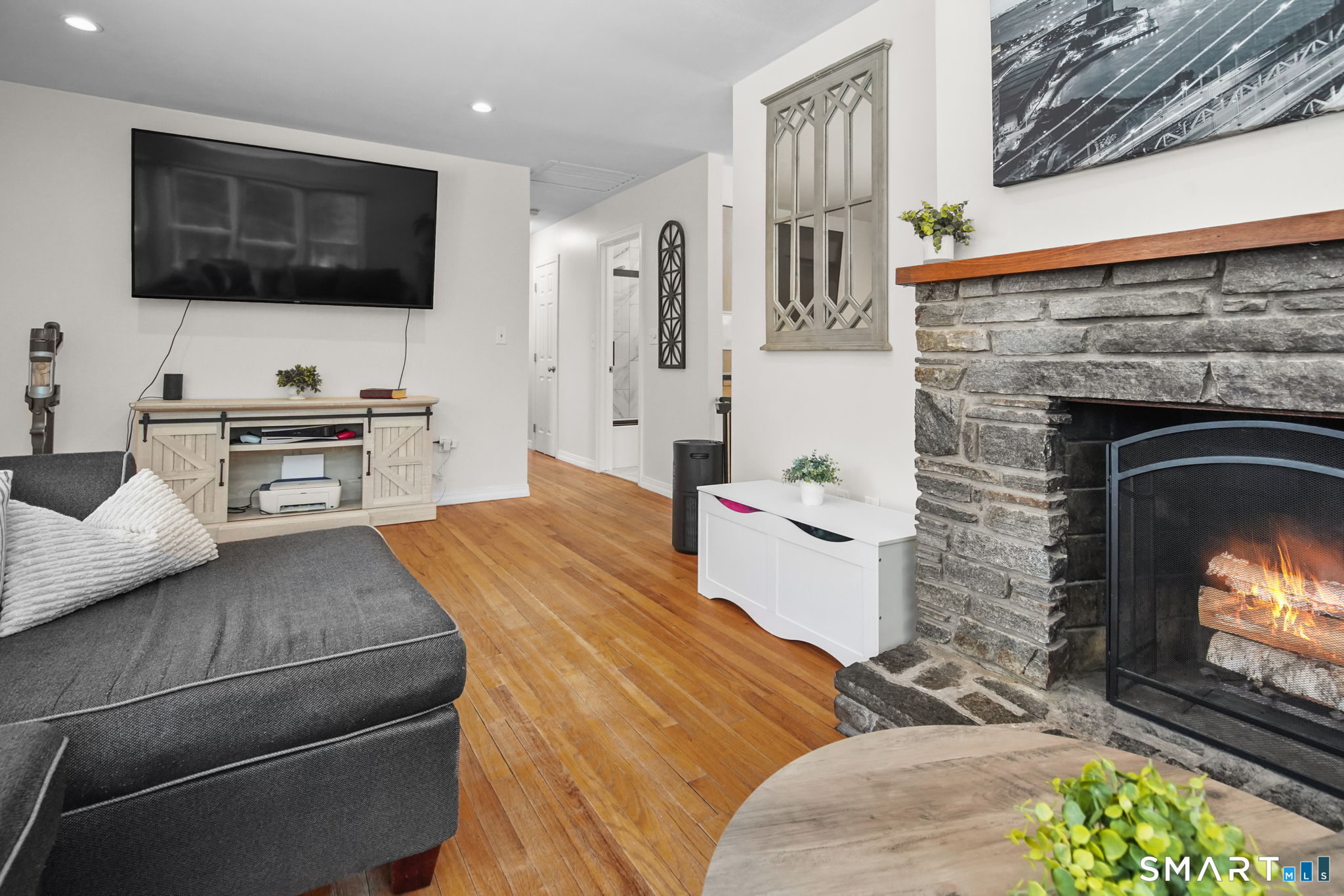 31 Hartford Turnpike Tolland CT 06084