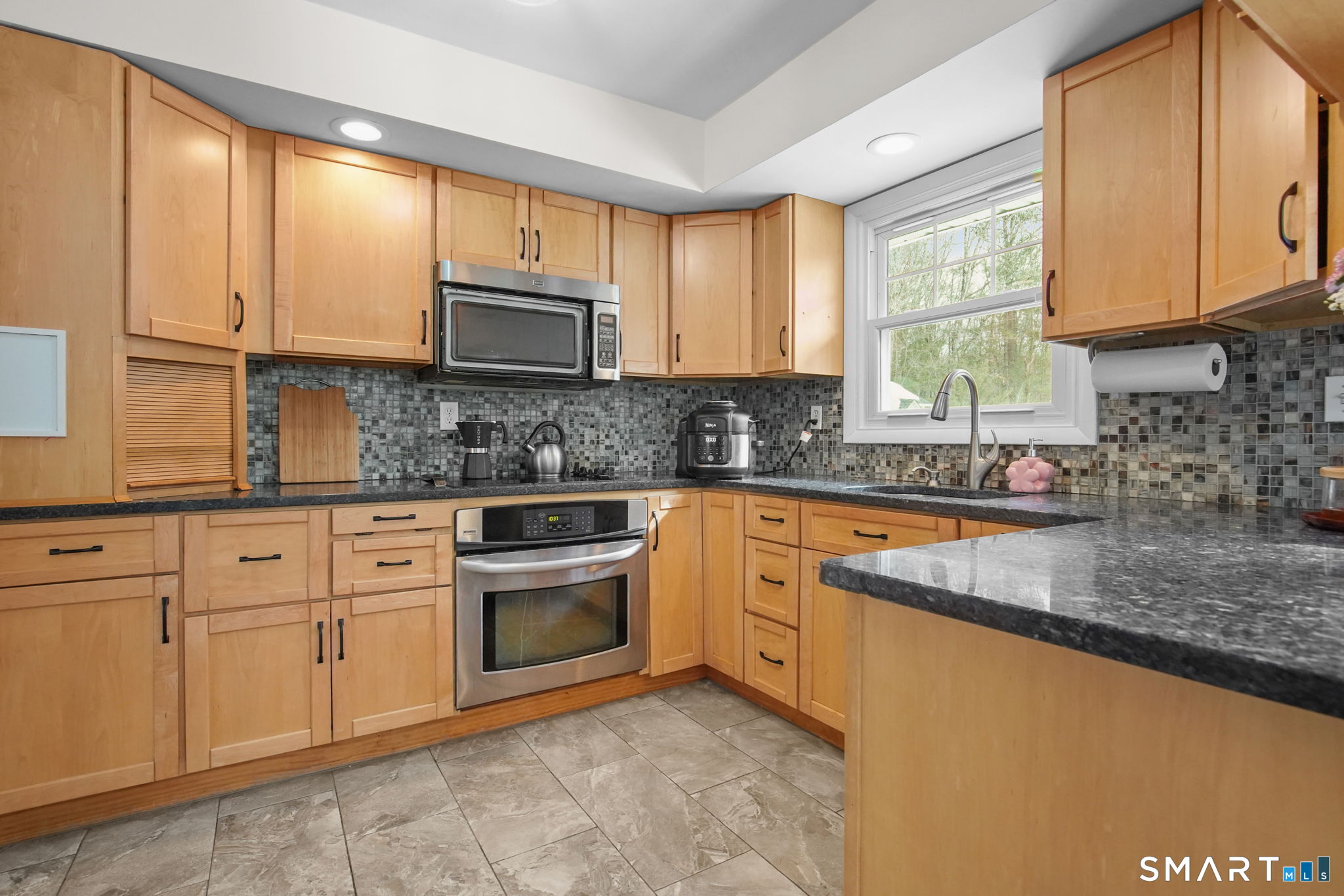 31 Hartford Turnpike Tolland CT 06084