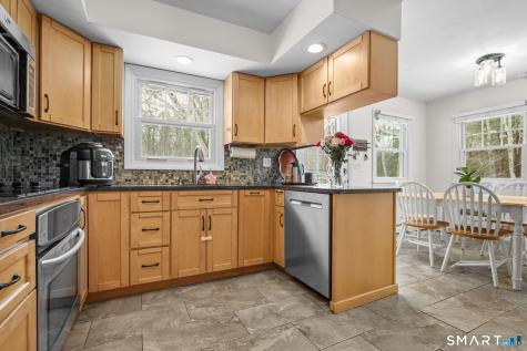 31 Hartford Turnpike Tolland CT 06084