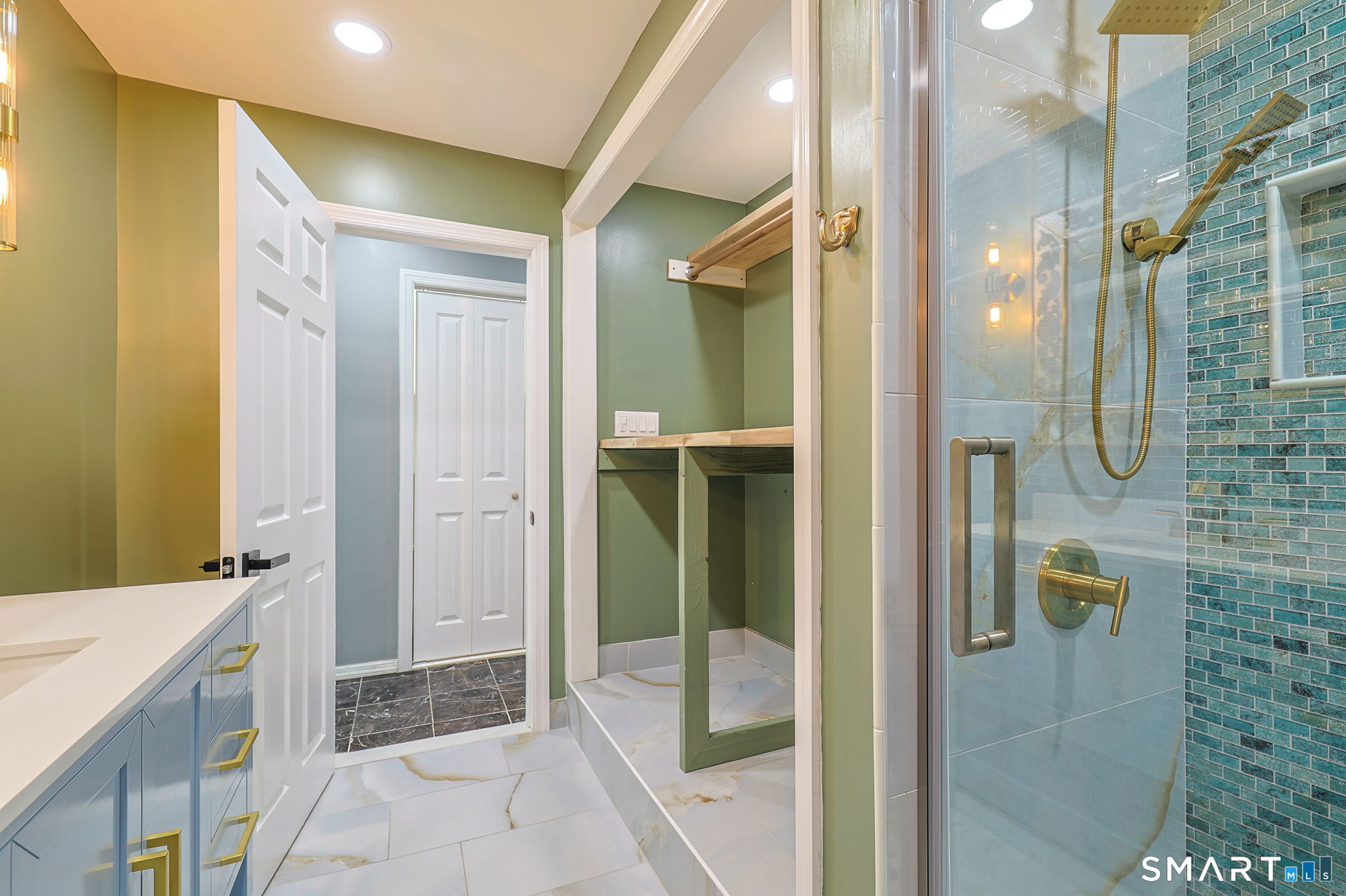 15 Clearview Avenue Danbury CT 06811