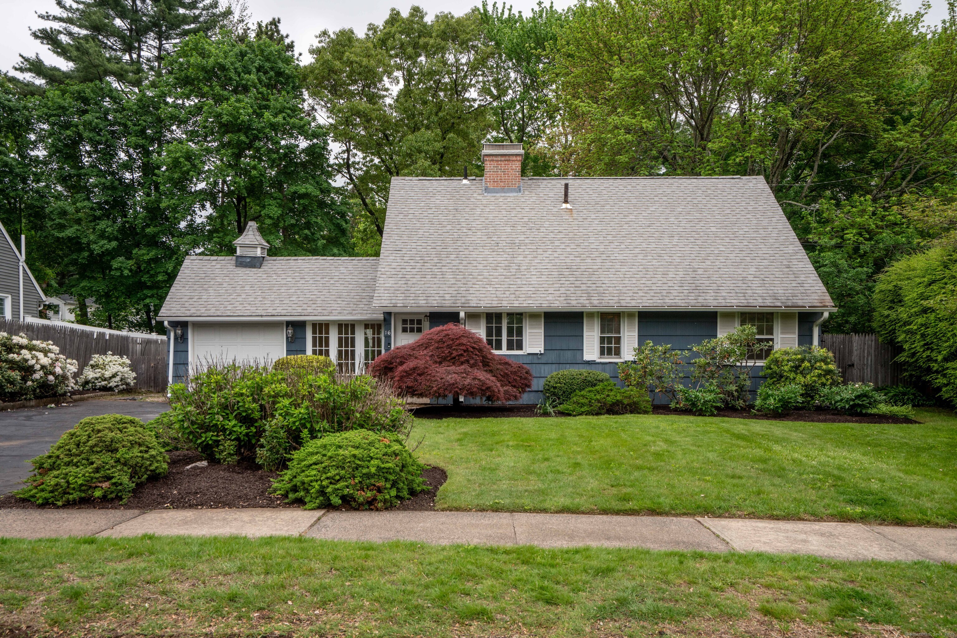 16 Fairfield Road West Hartford CT 06117