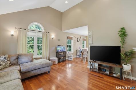26 South Plains Road Southington CT 06489