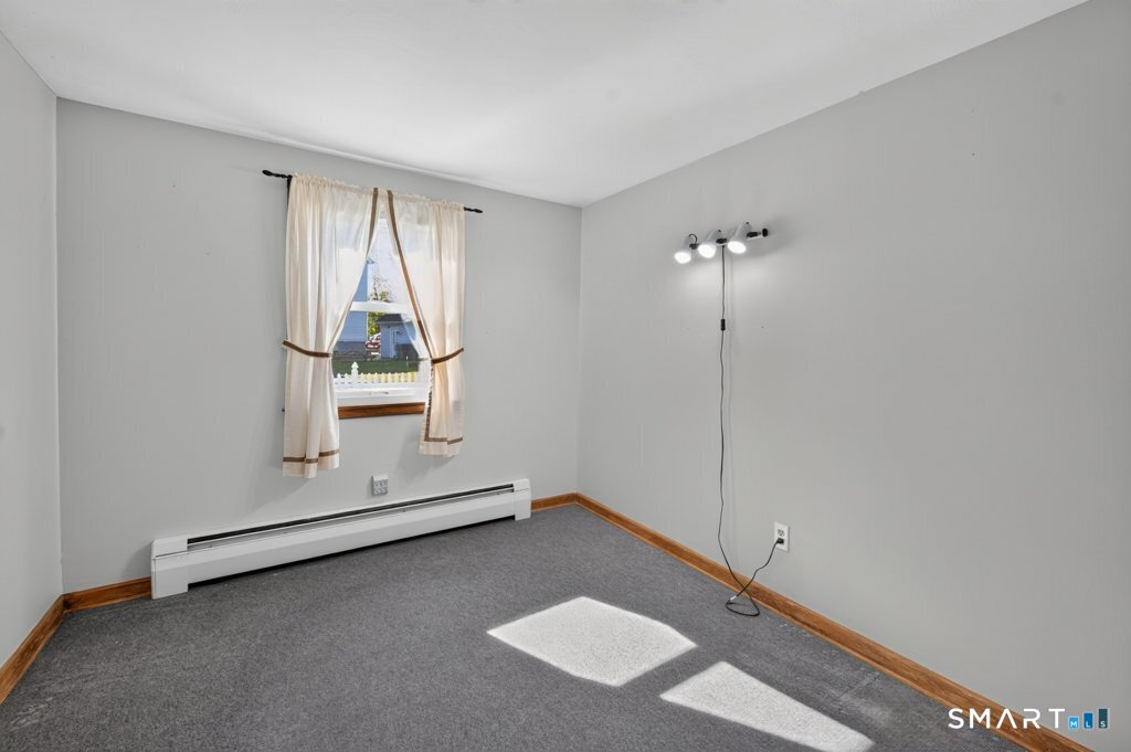 28 Dewey Place Plainville CT 06062