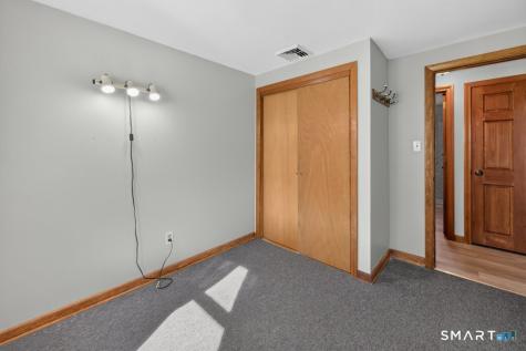 28 Dewey Place Plainville CT 06062
