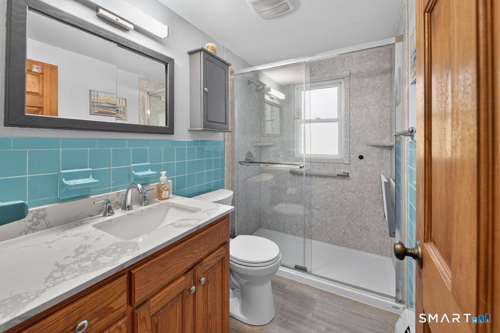 28 Dewey Place Plainville CT 06062