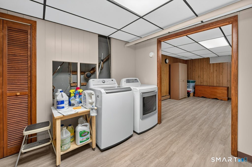 28 Dewey Place Plainville CT 06062