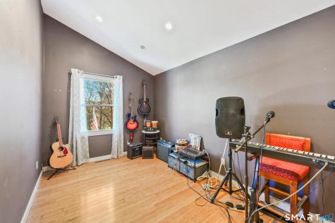 50 Shiring Lane Waterbury CT 06708