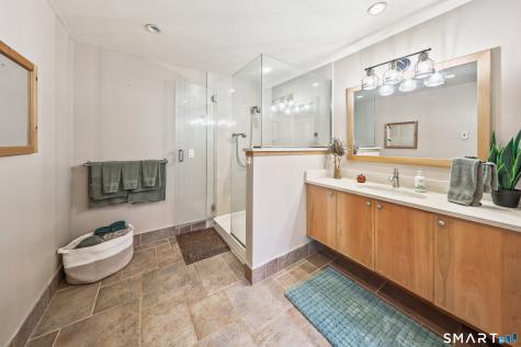 50 Shiring Lane Waterbury CT 06708