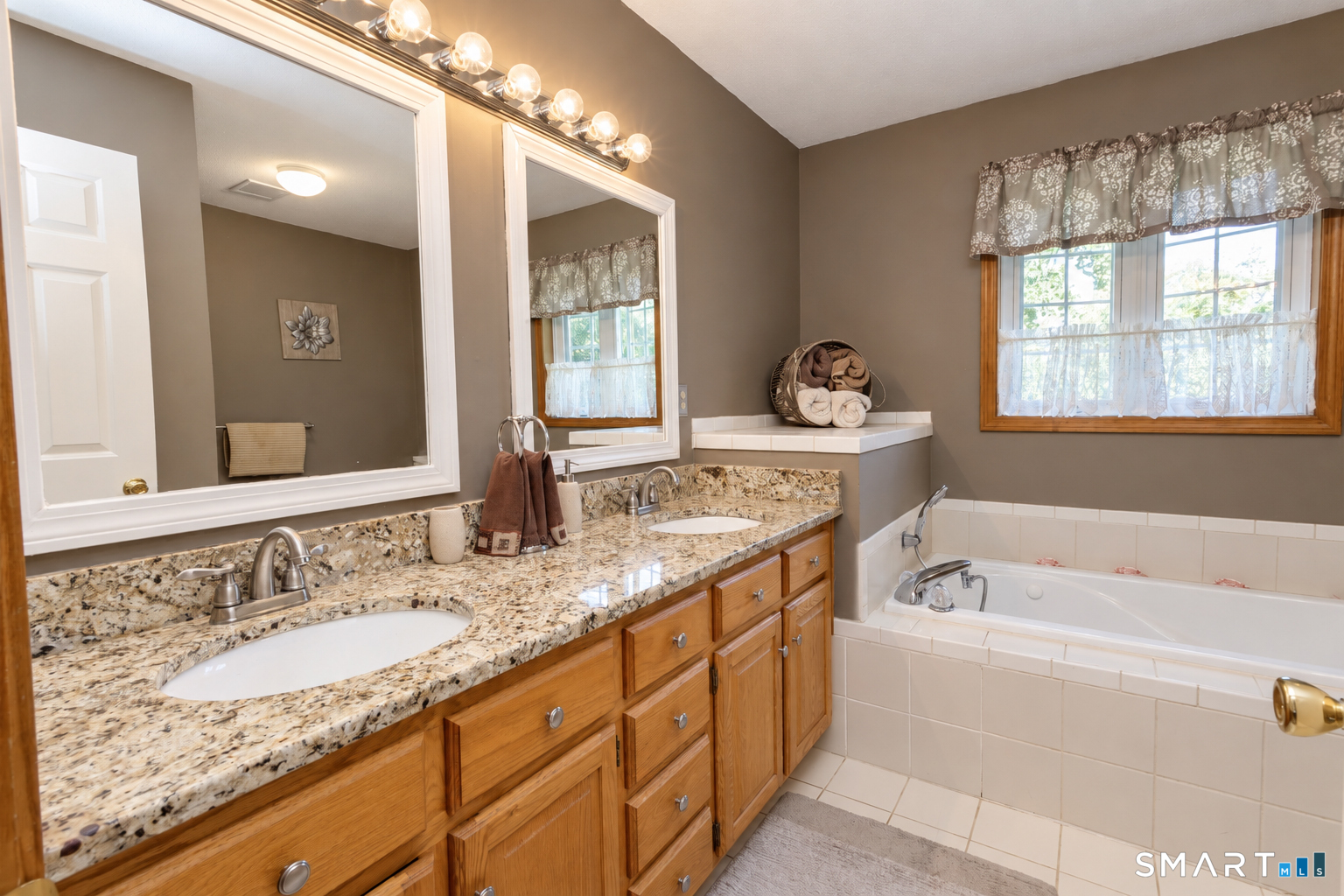 84 Mountain Road Granby CT 06060