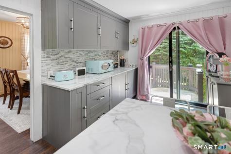50 Pond Meadow Road Essex CT 06442