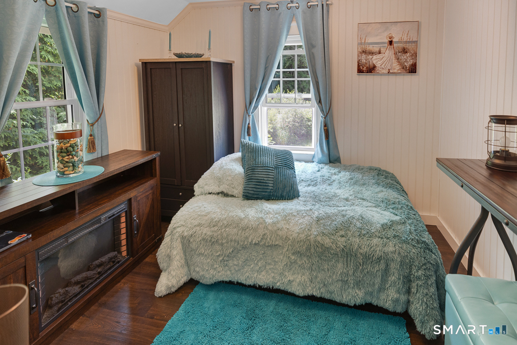 50 Pond Meadow Road Essex CT 06442