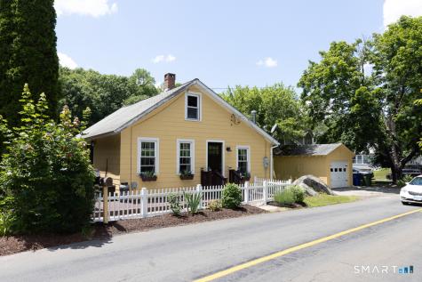 50 Pond Meadow Road Essex CT 06442