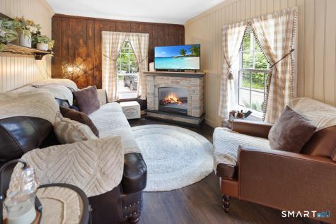 50 Pond Meadow Road Essex CT 06442