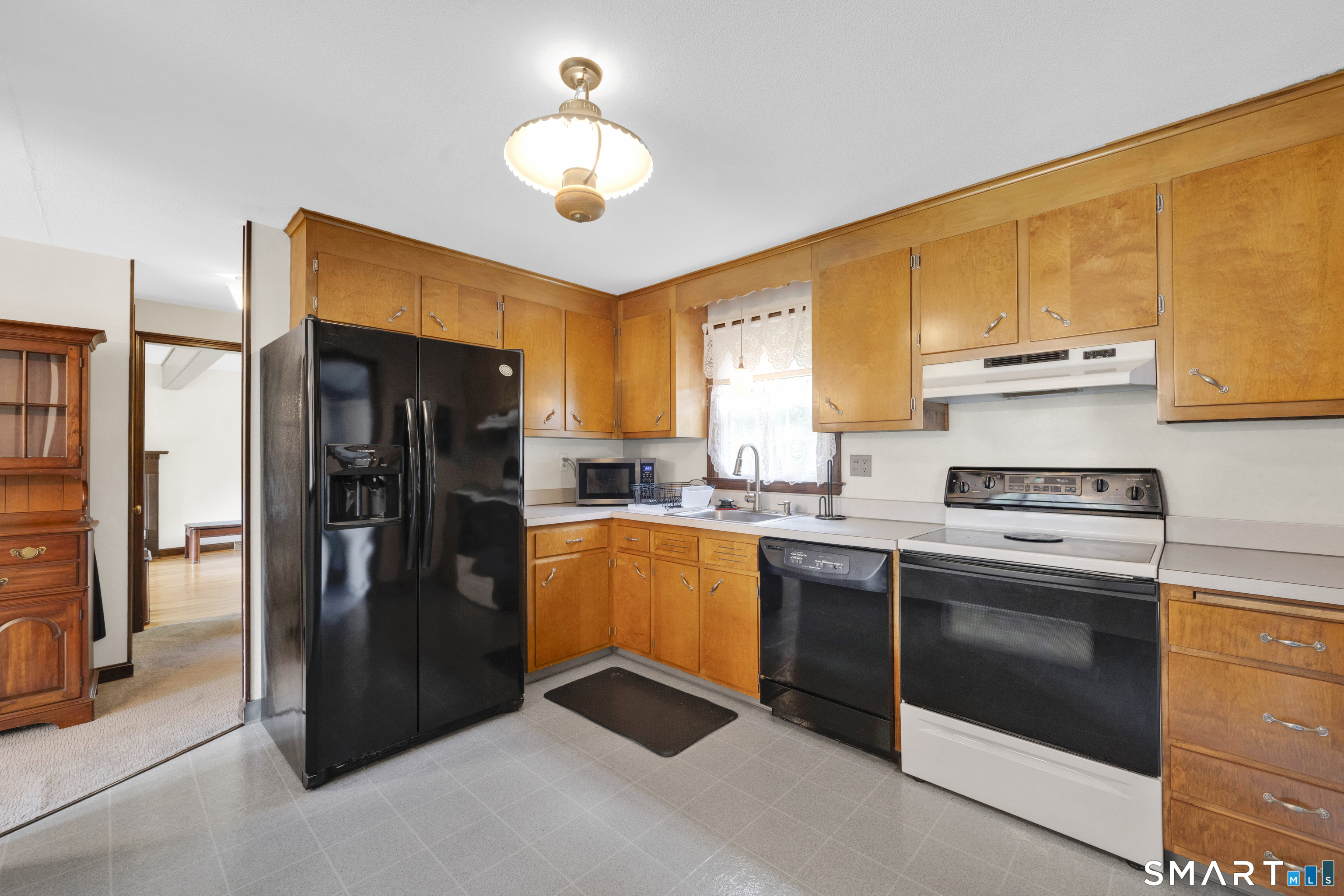 16 Gardner Road Vernon CT 06066