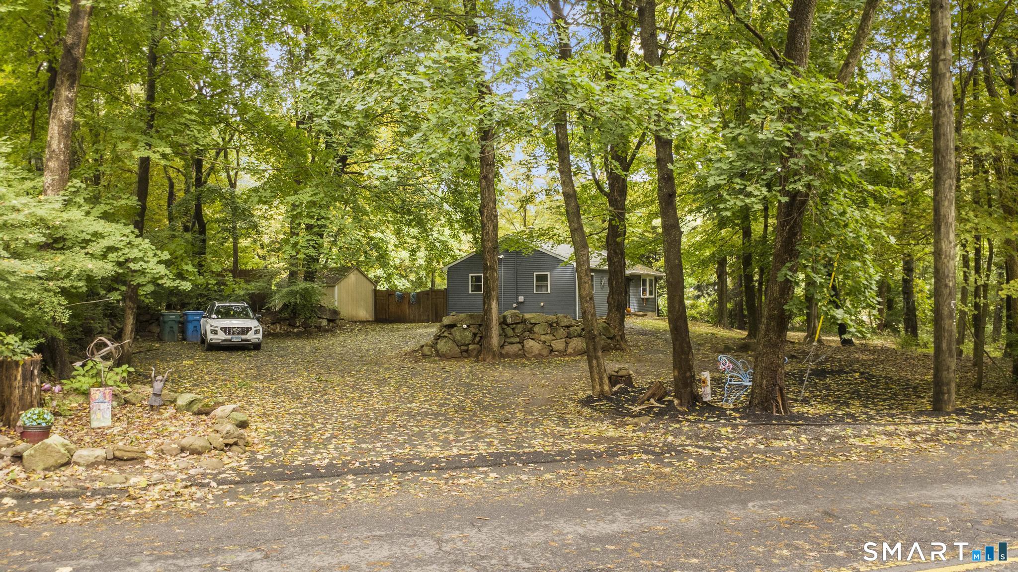 85 Brooksvale Avenue Hamden CT 06518