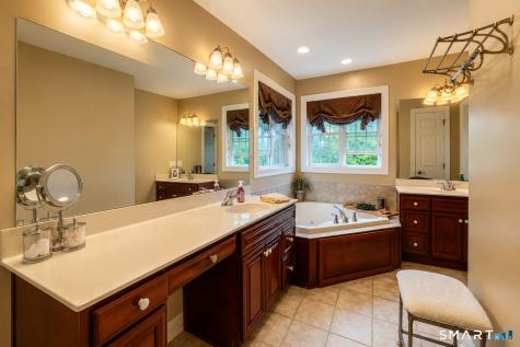 4 Ortense Drive Wallingford CT 06492