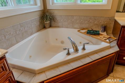 4 Ortense Drive Wallingford CT 06492