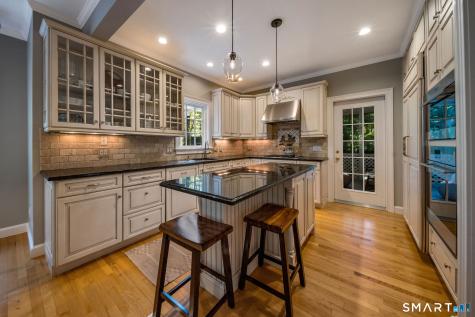 10 Grace Lane Killingworth CT 06419