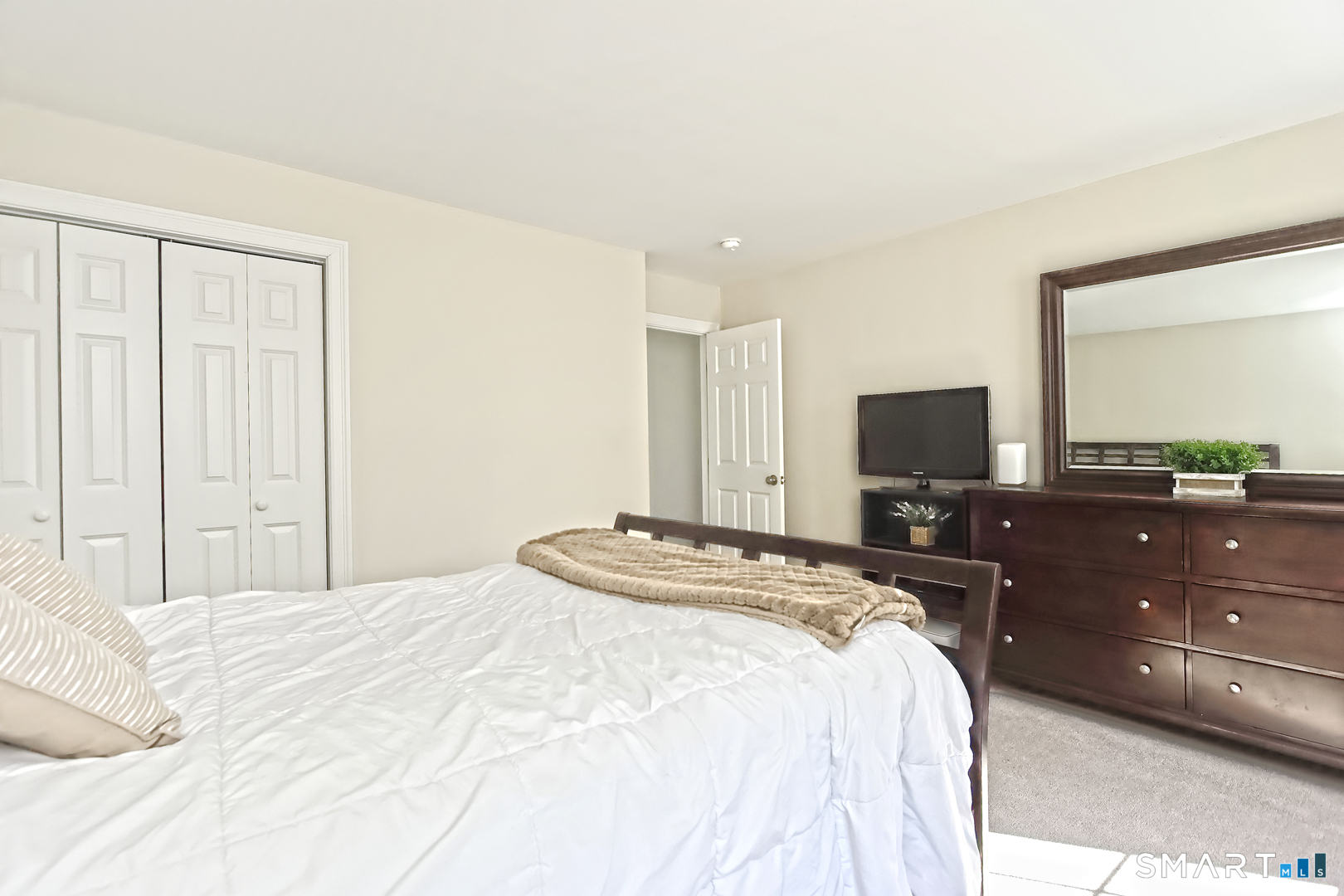 40 Griswold Street East Haven CT 06513