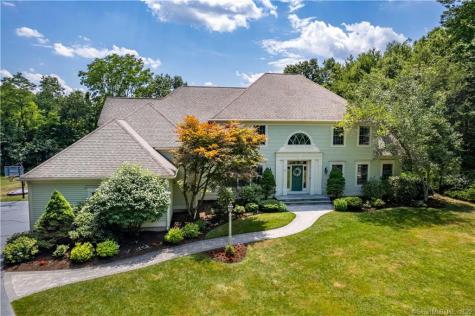 79 Westbury Avon CT 06001