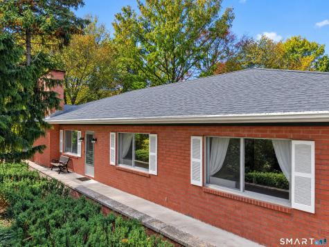 33 North High Street Clinton CT 06413