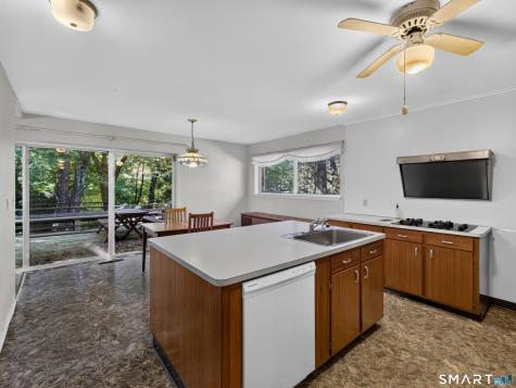 33 North High Street Clinton CT 06413