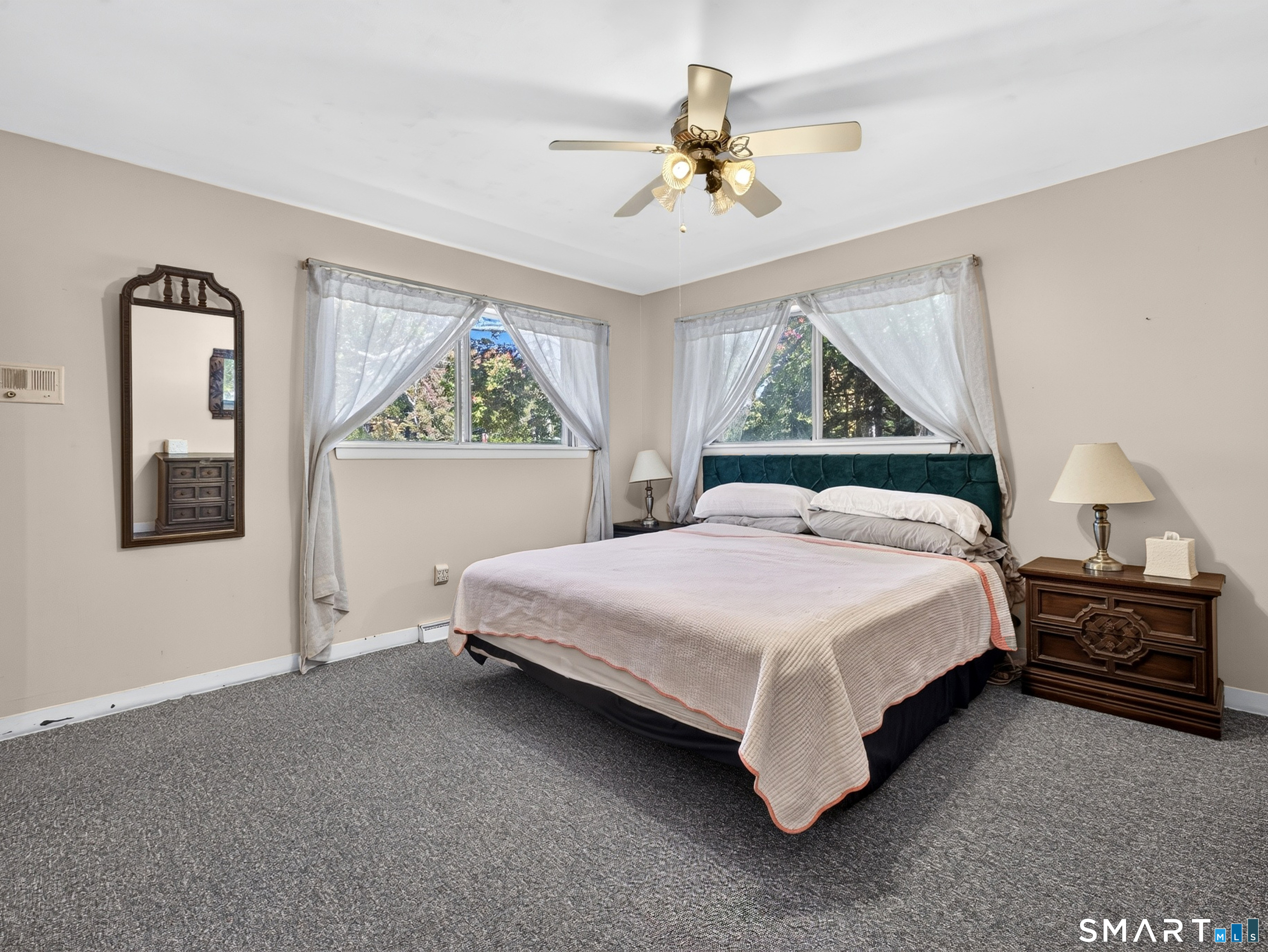 33 North High Street Clinton CT 06413