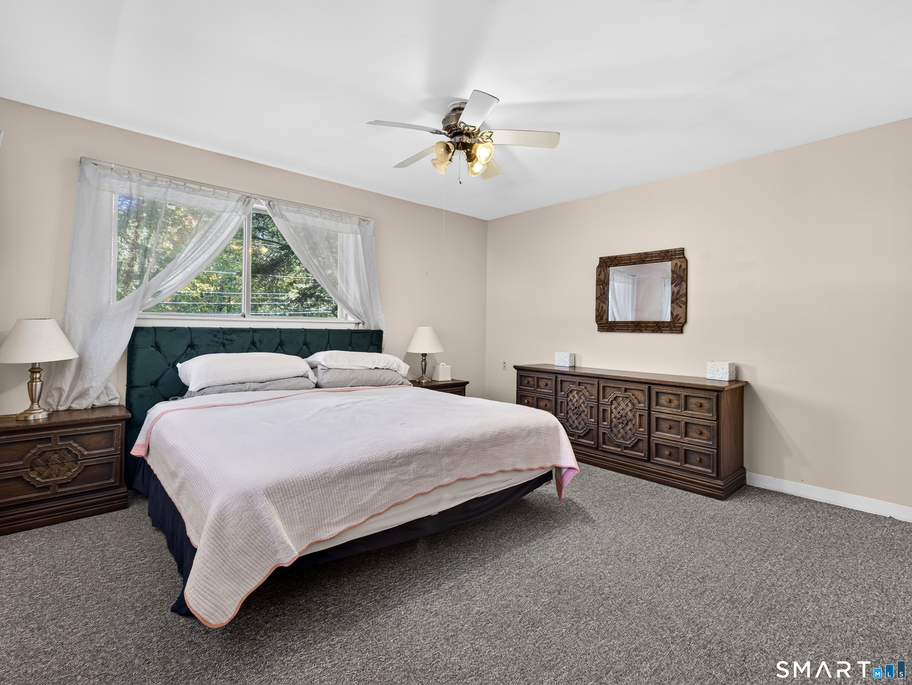 33 North High Street Clinton CT 06413