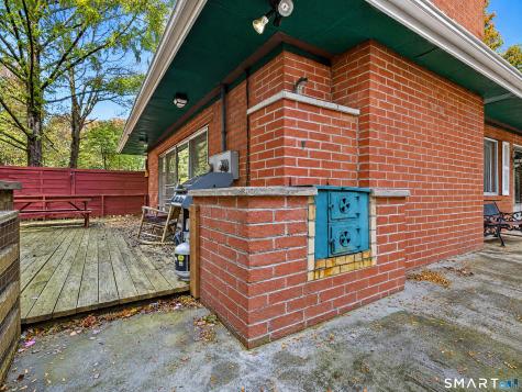 33 North High Street Clinton CT 06413