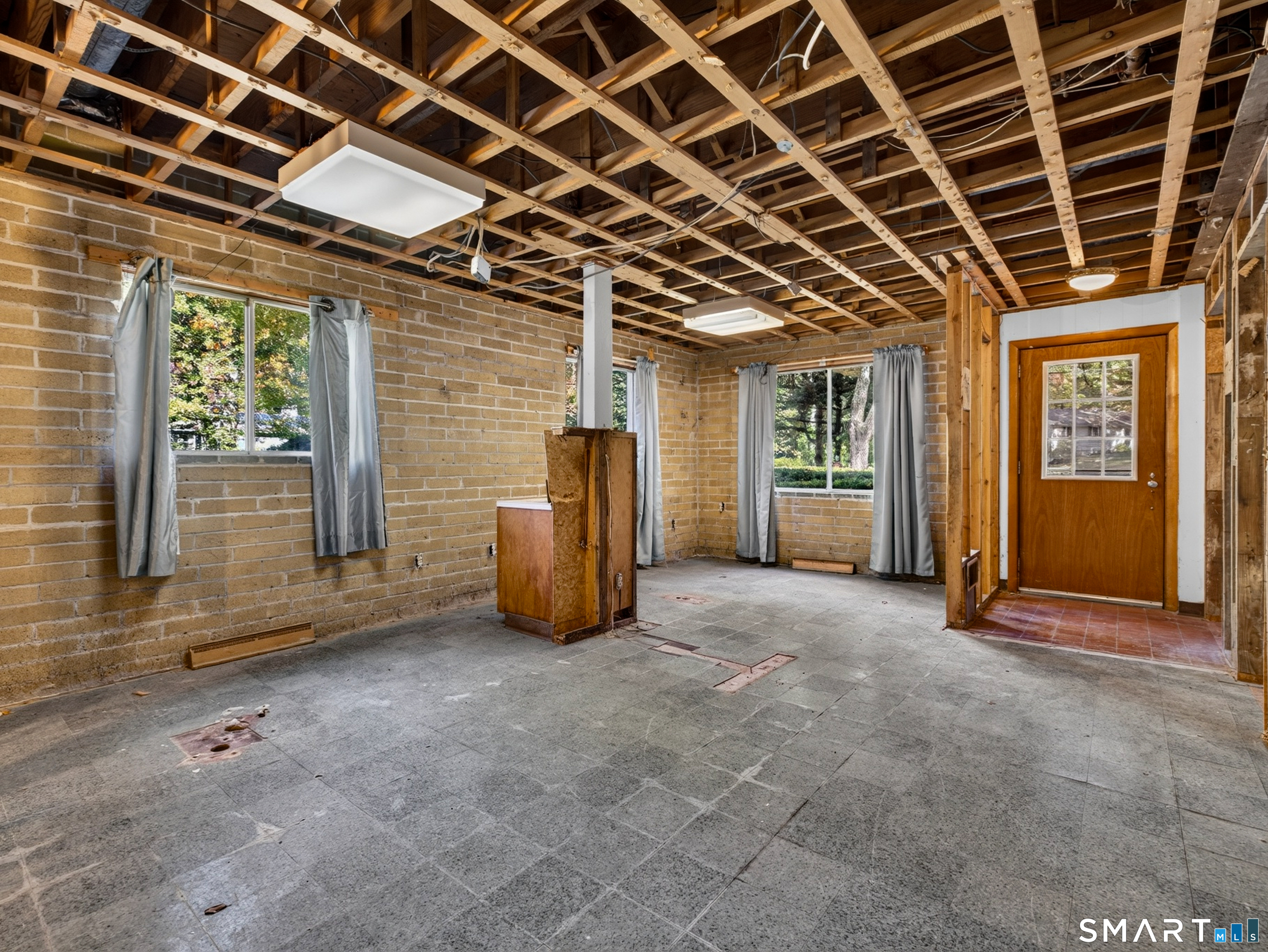 33 North High Street Clinton CT 06413