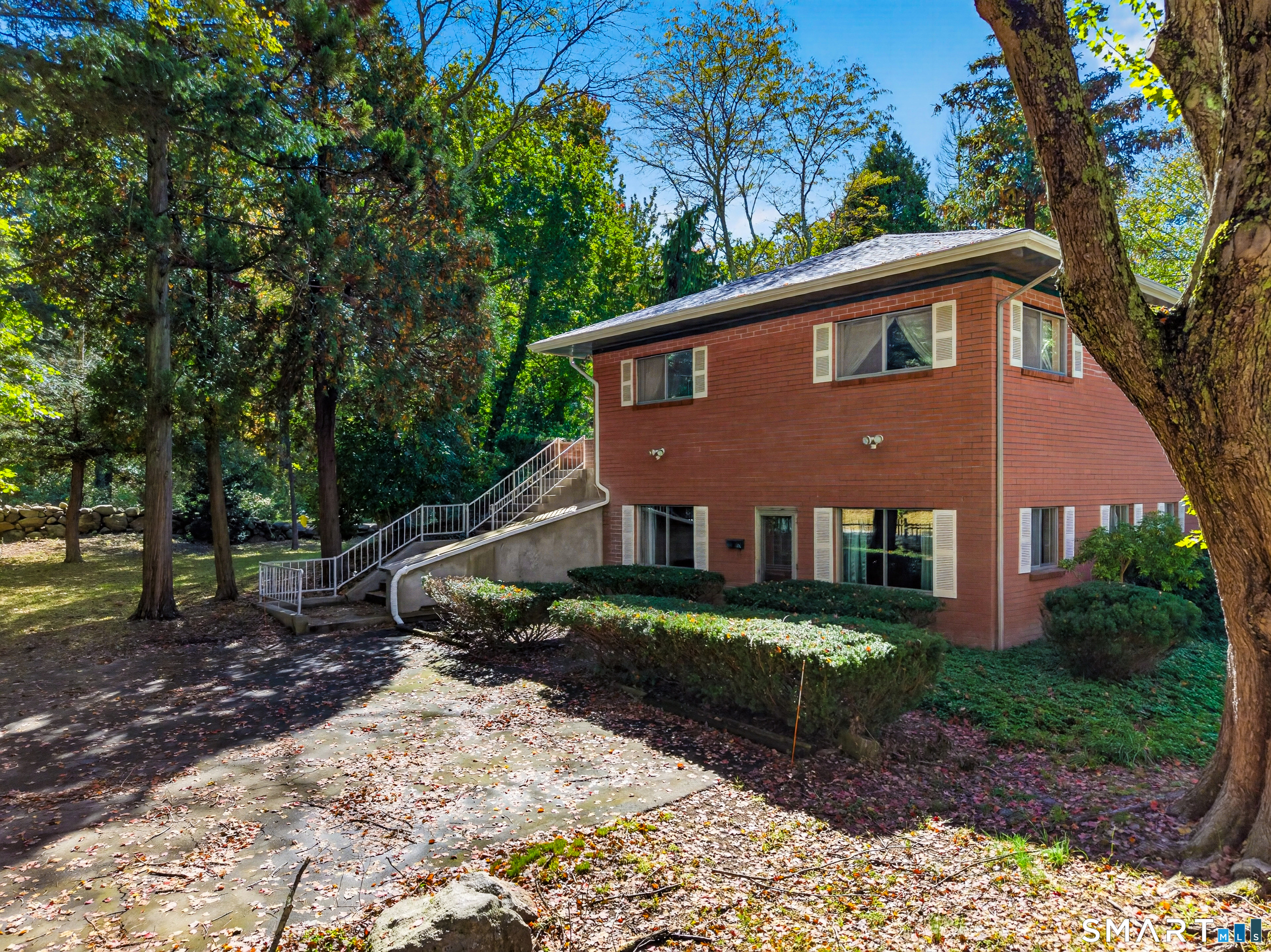 33 North High Street Clinton CT 06413