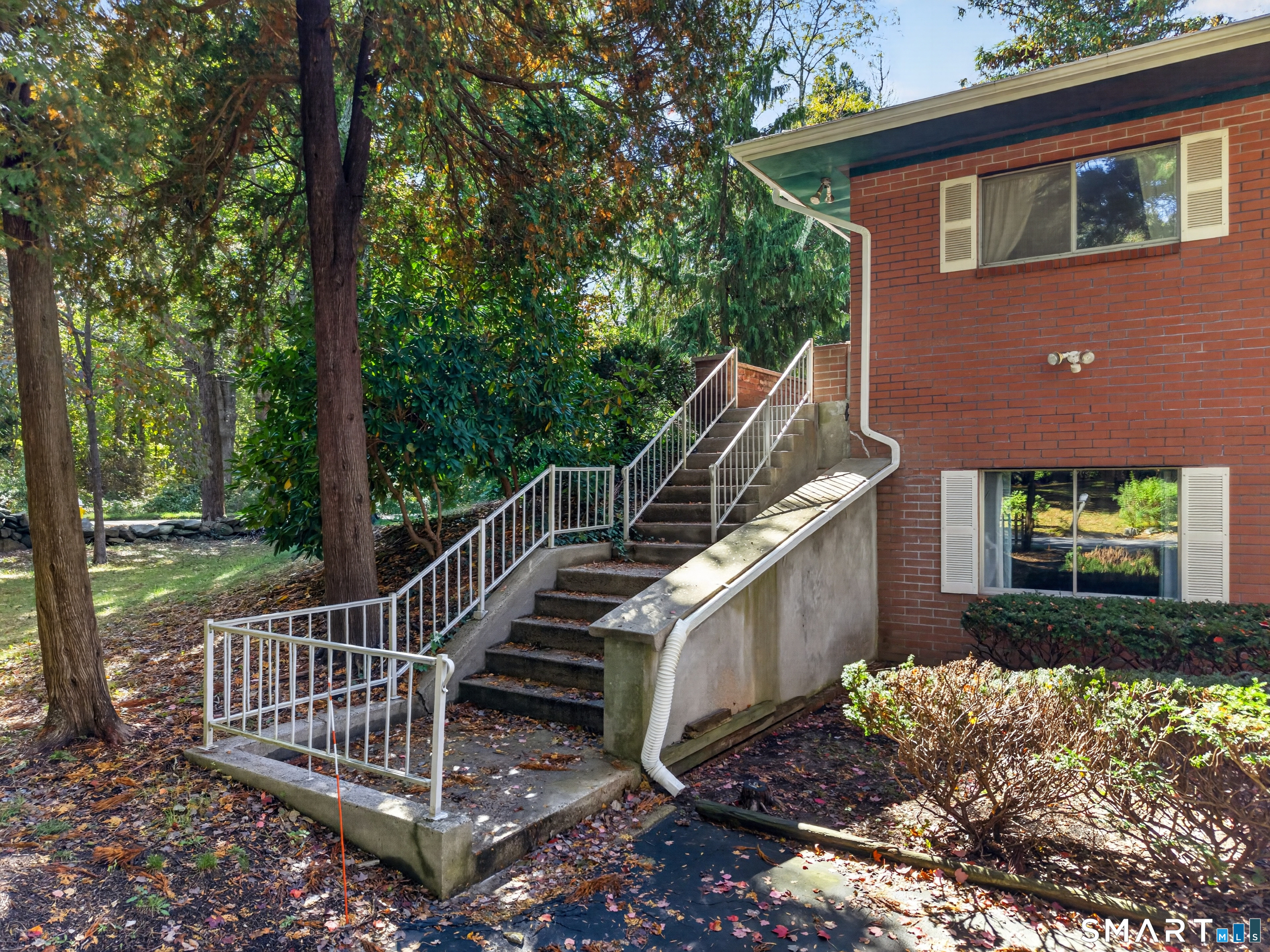 33 North High Street Clinton CT 06413