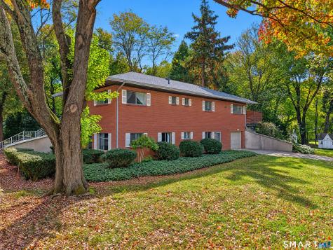 33 North High Street Clinton CT 06413