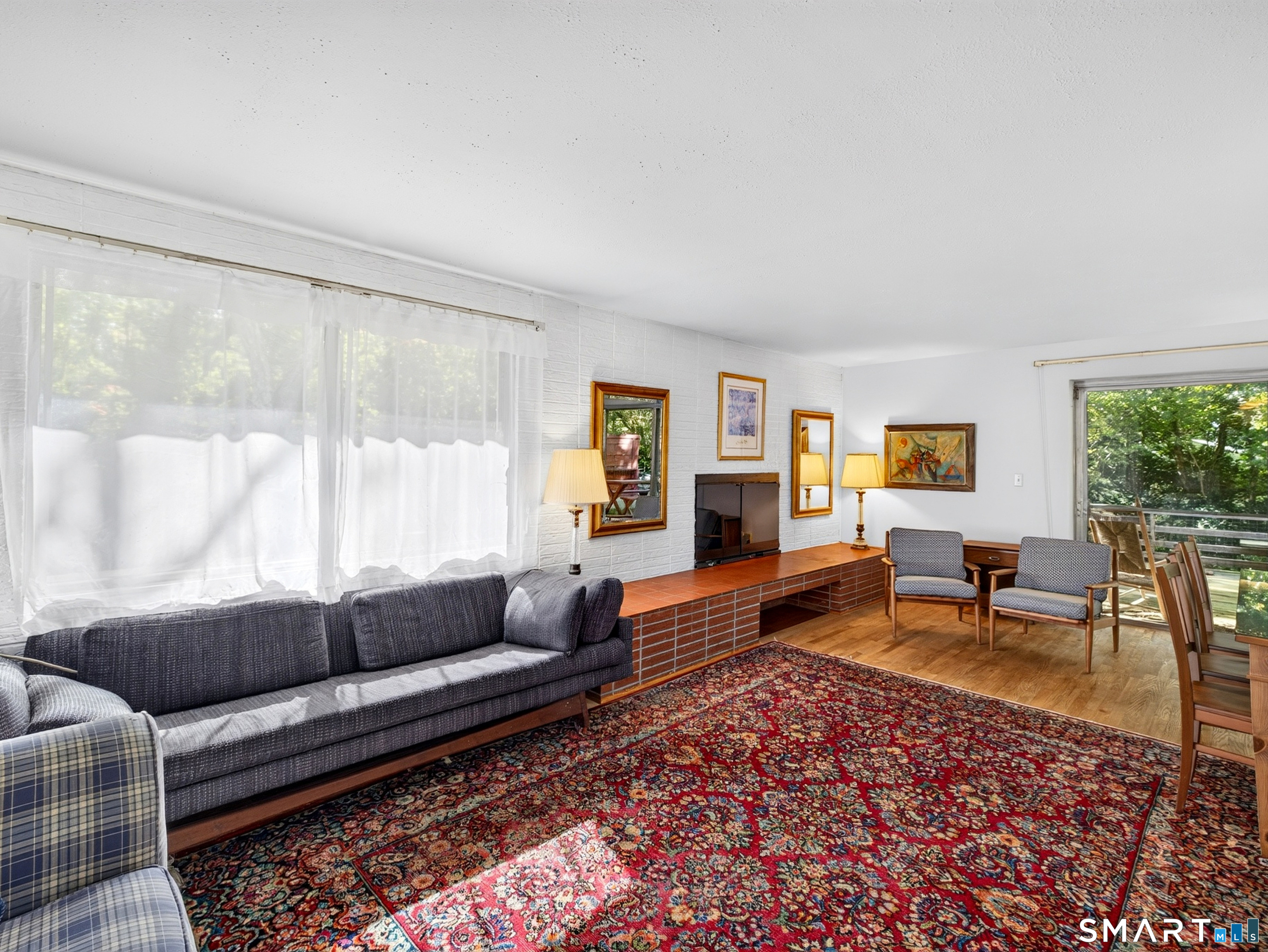 33 North High Street Clinton CT 06413