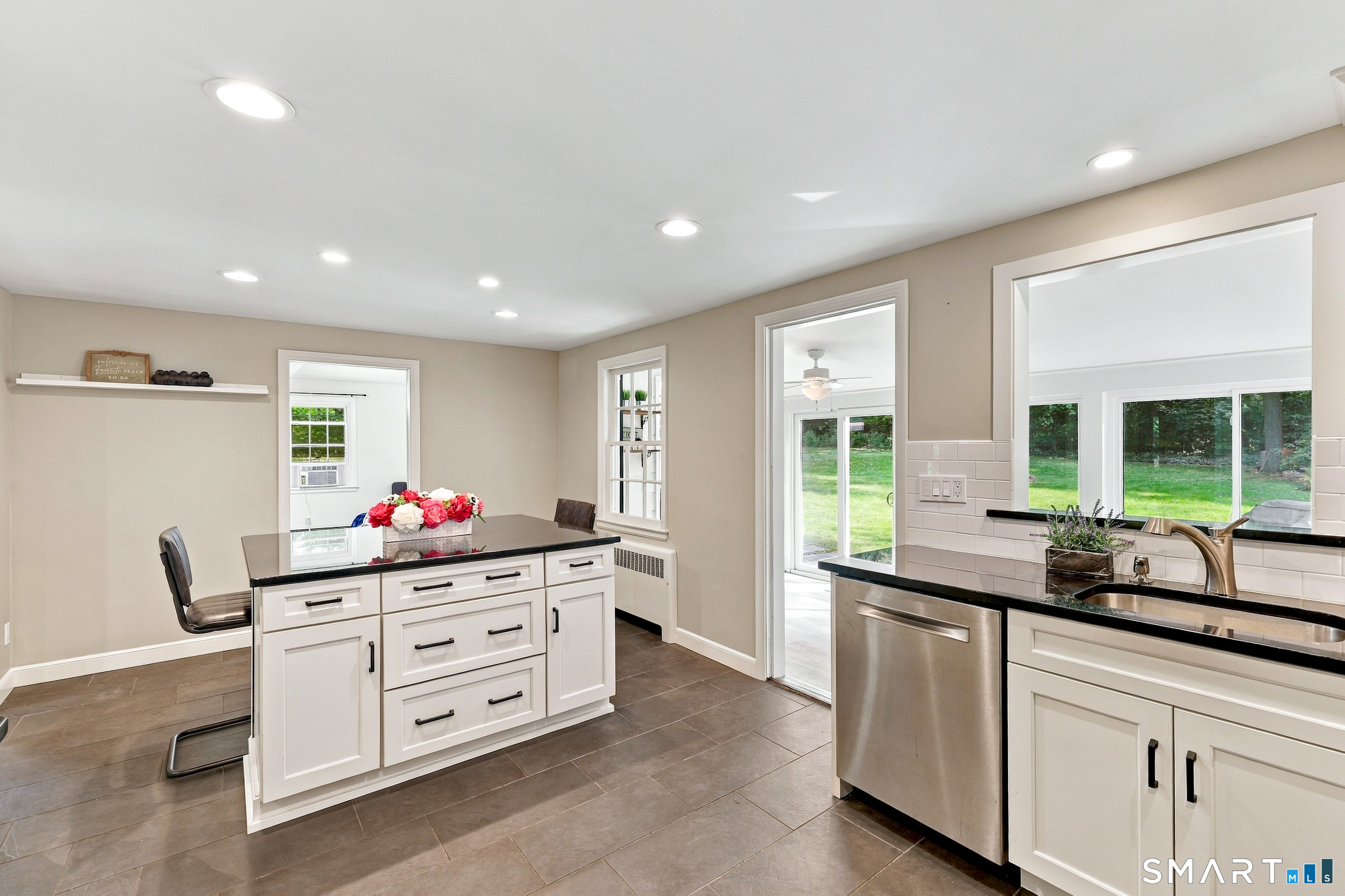27 Grant Hill Road Bloomfield CT 06002