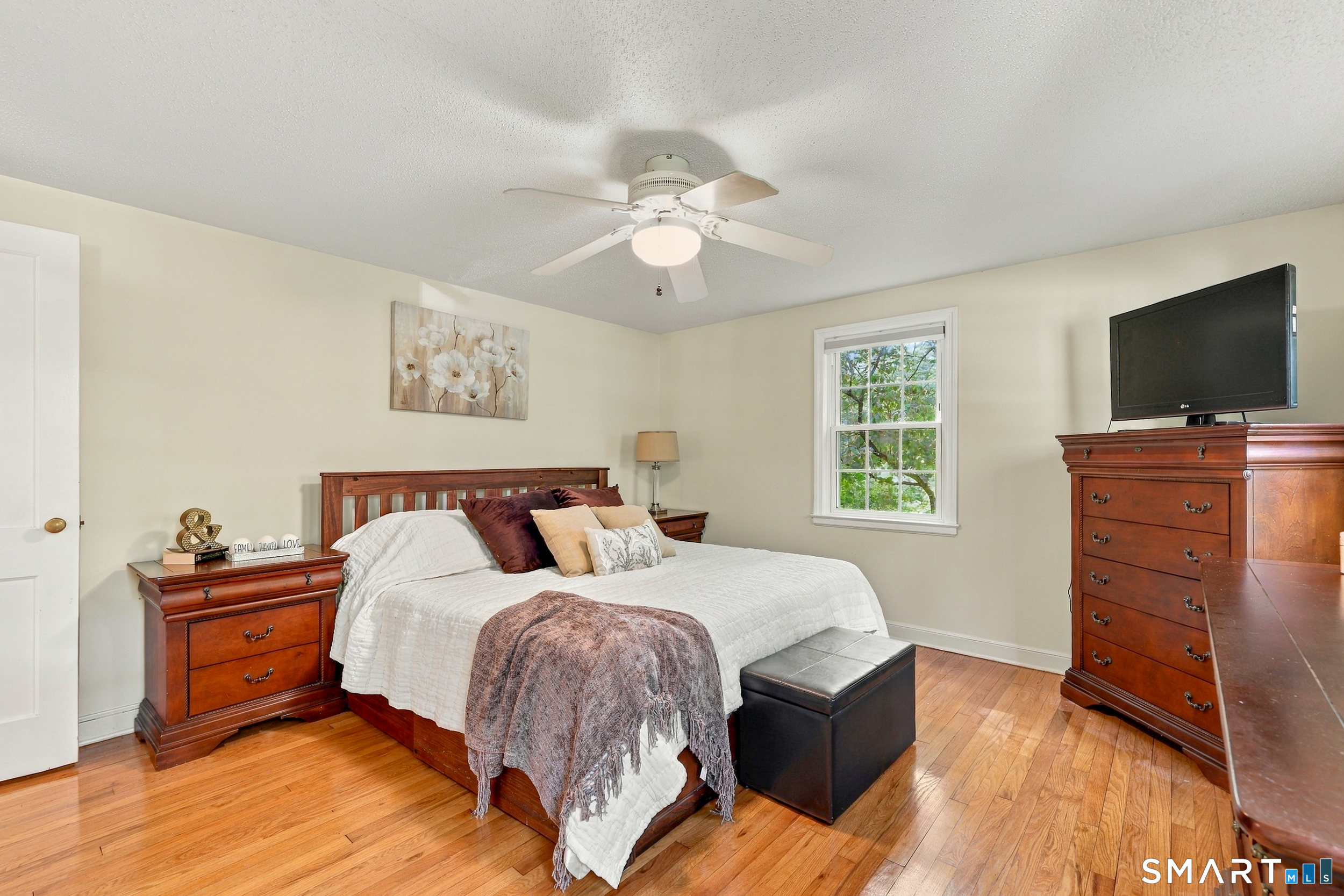 27 Grant Hill Road Bloomfield CT 06002