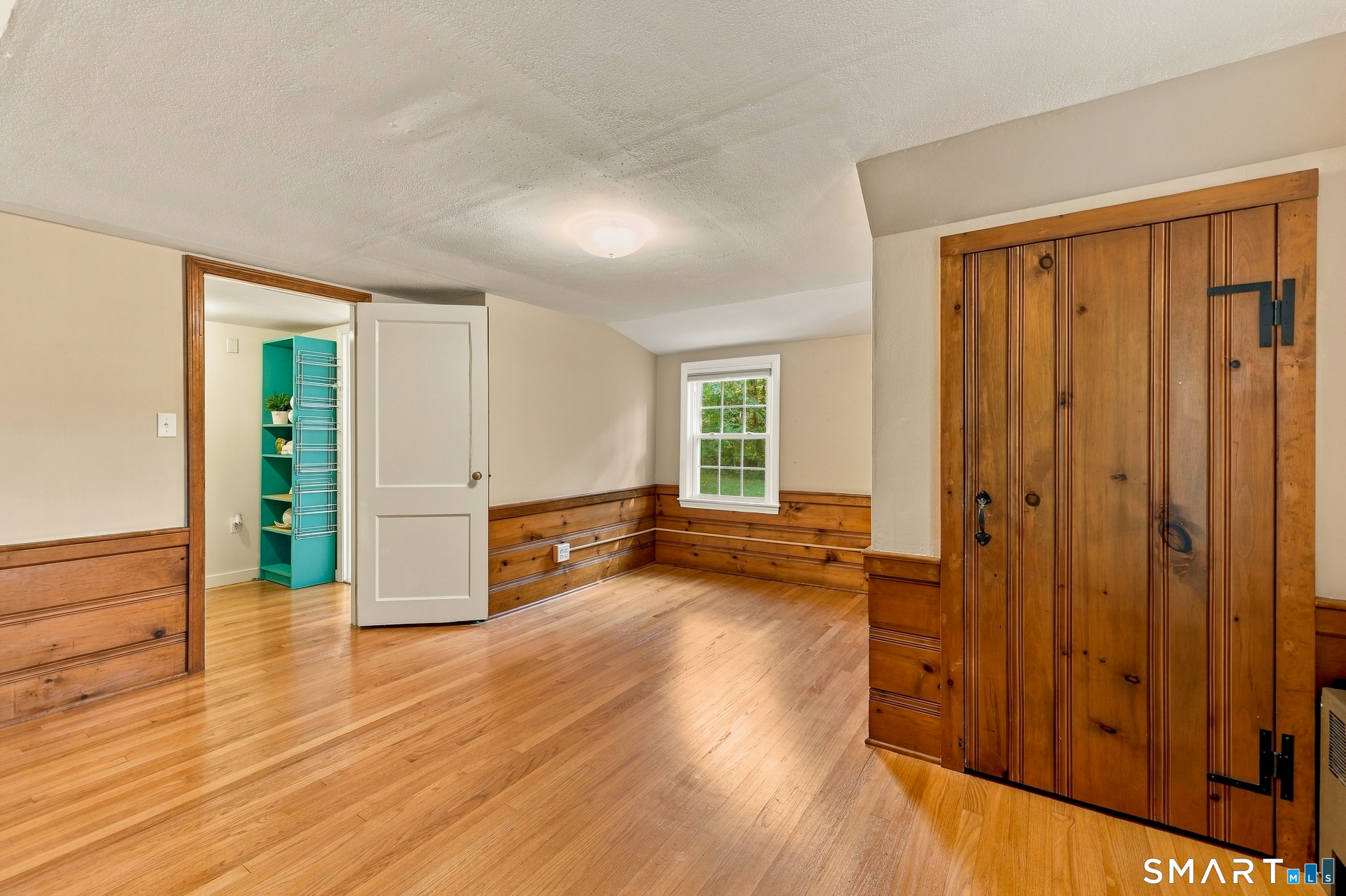 27 Grant Hill Road Bloomfield CT 06002
