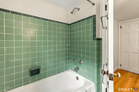 27 Grant Hill Road Bloomfield CT 06002