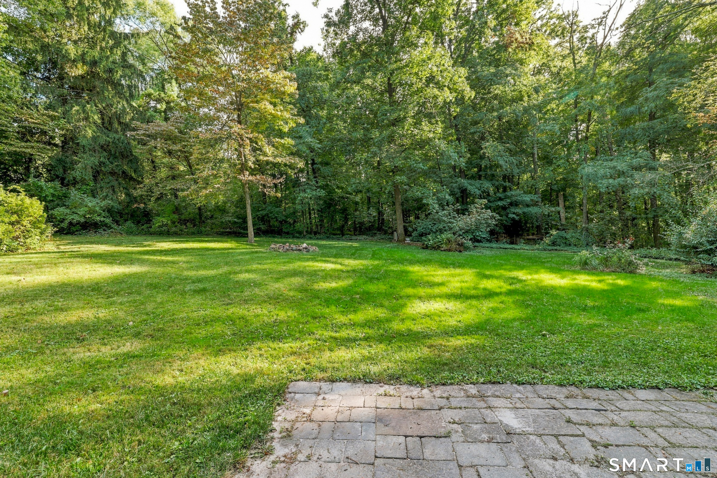 27 Grant Hill Road Bloomfield CT 06002