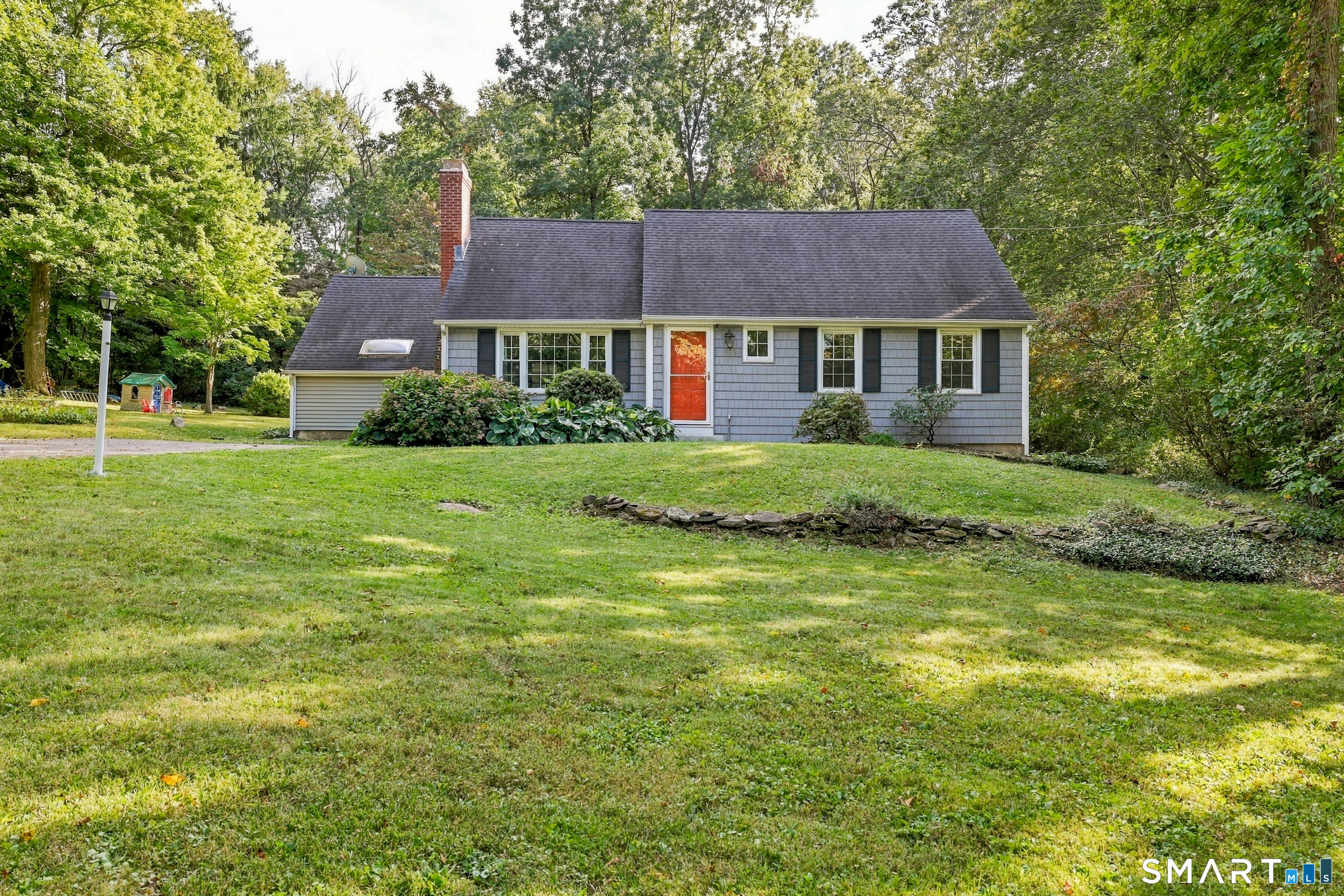 27 Grant Hill Road Bloomfield CT 06002