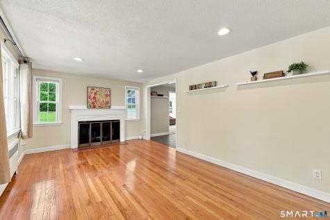 27 Grant Hill Road Bloomfield CT 06002