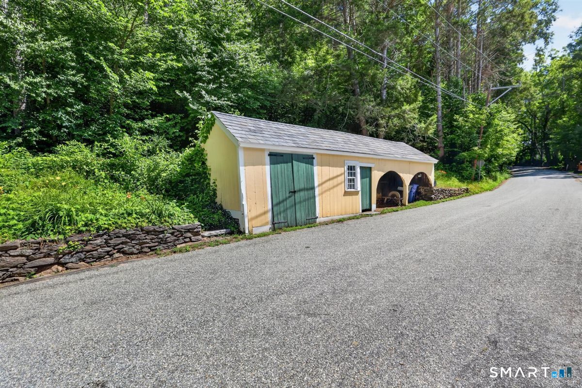 24 Ayer Road Franklin CT 06254