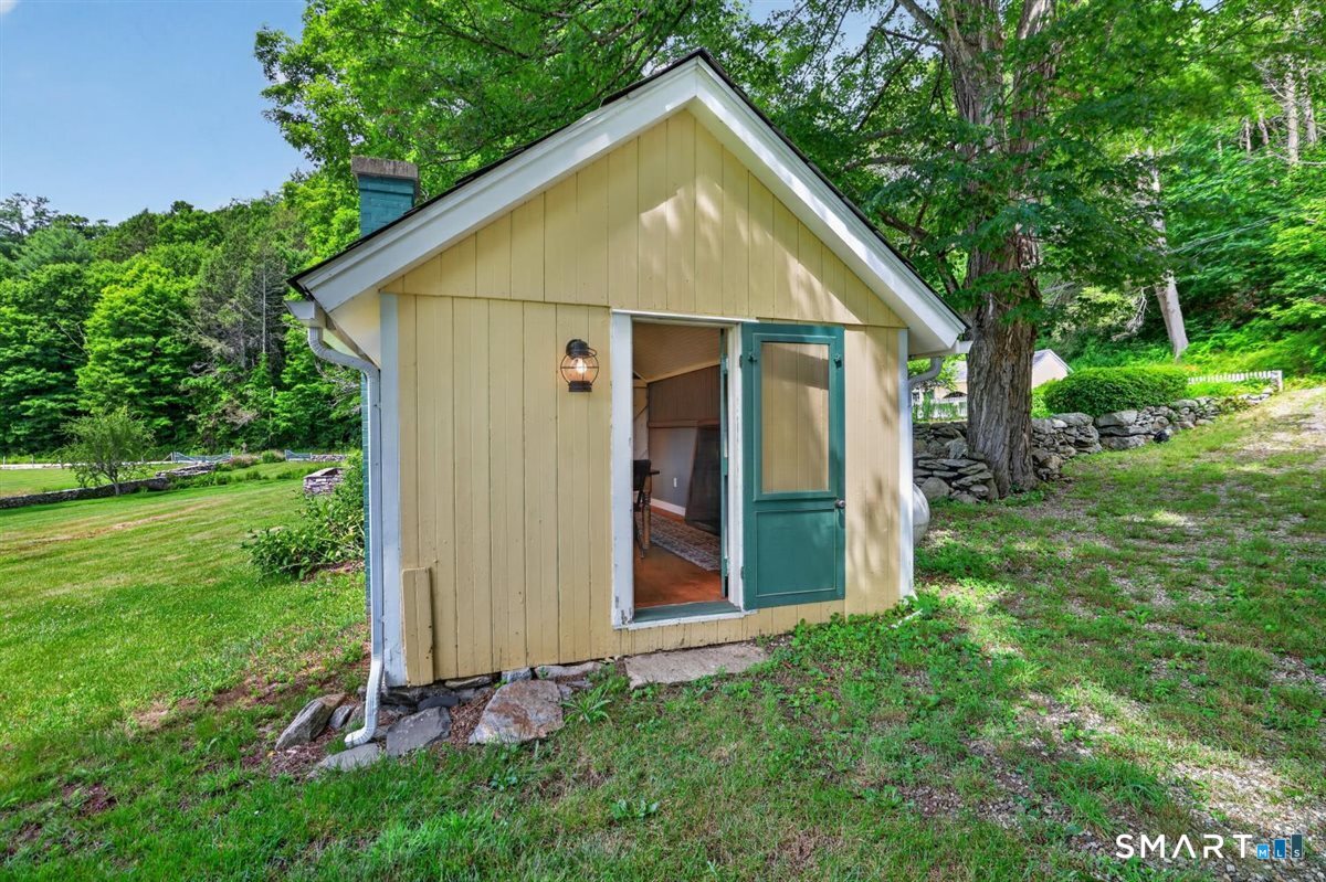 24 Ayer Road Franklin CT 06254