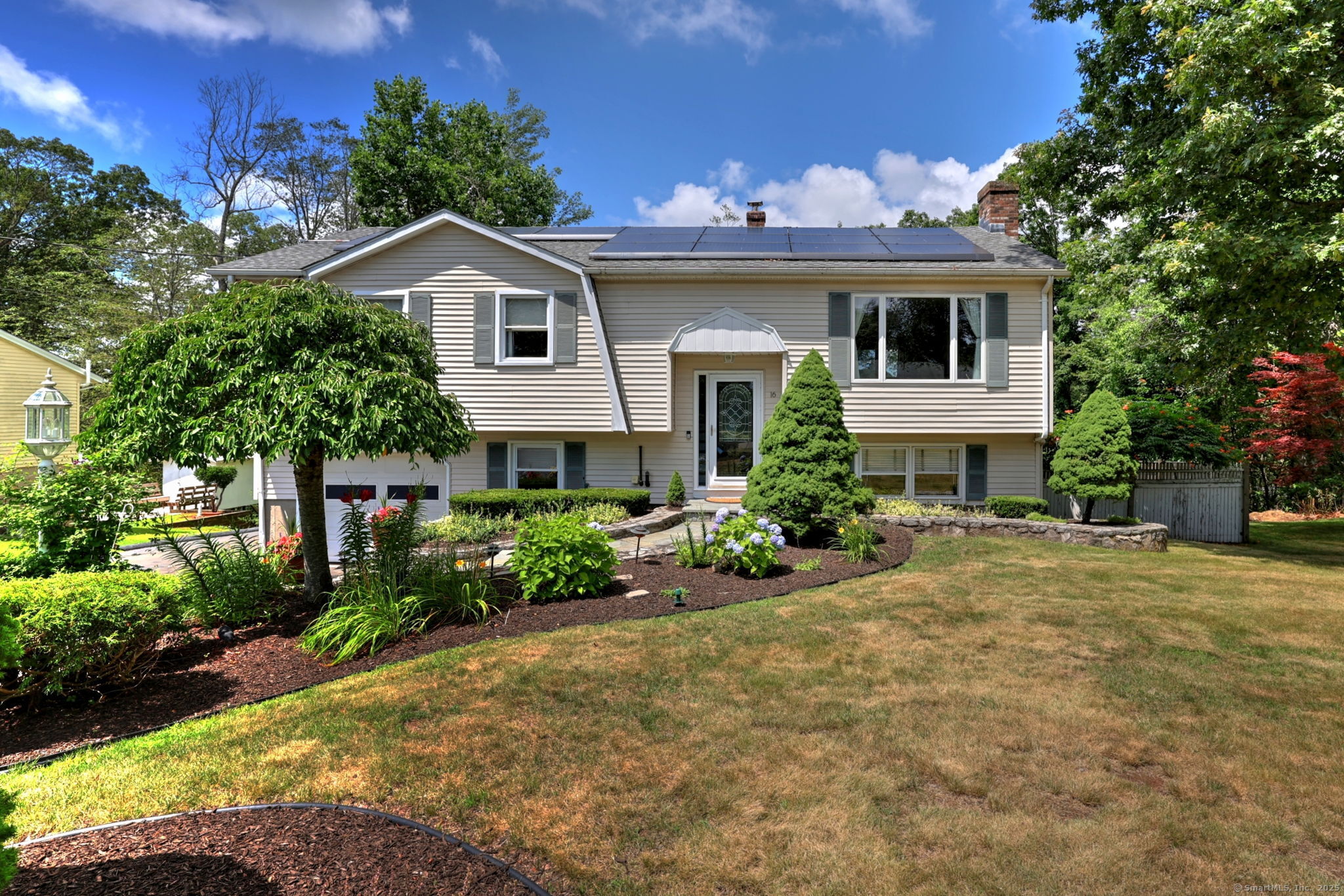 16 Stratton Court Hamden CT 06514
