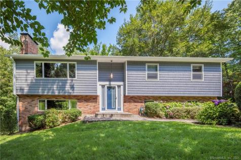 18 Lower Lake Road Danbury CT 06811