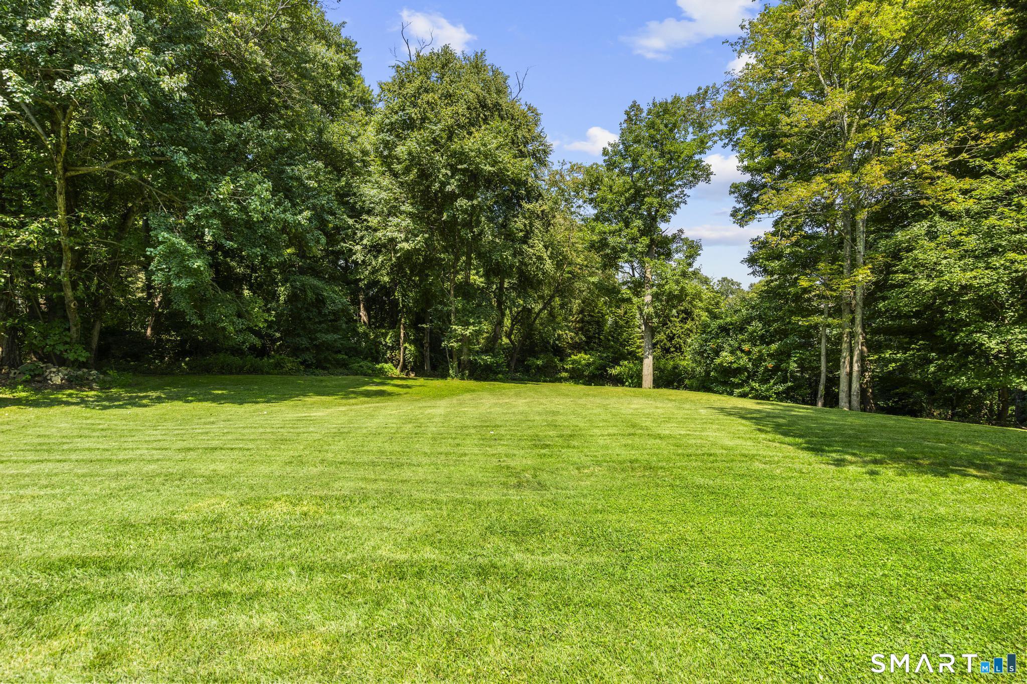 29 Mohawk Drive Easton CT 06612