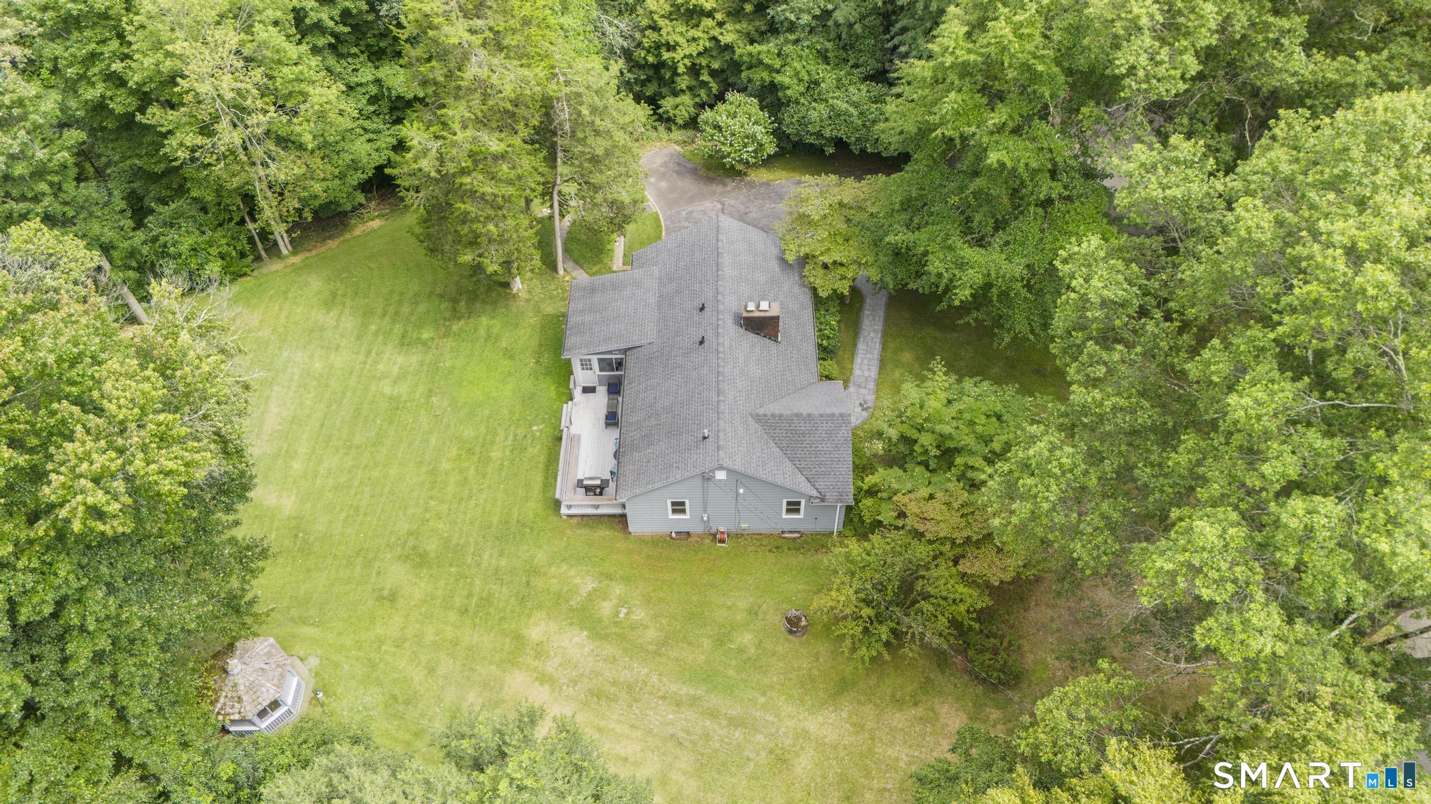 29 Mohawk Drive Easton CT 06612