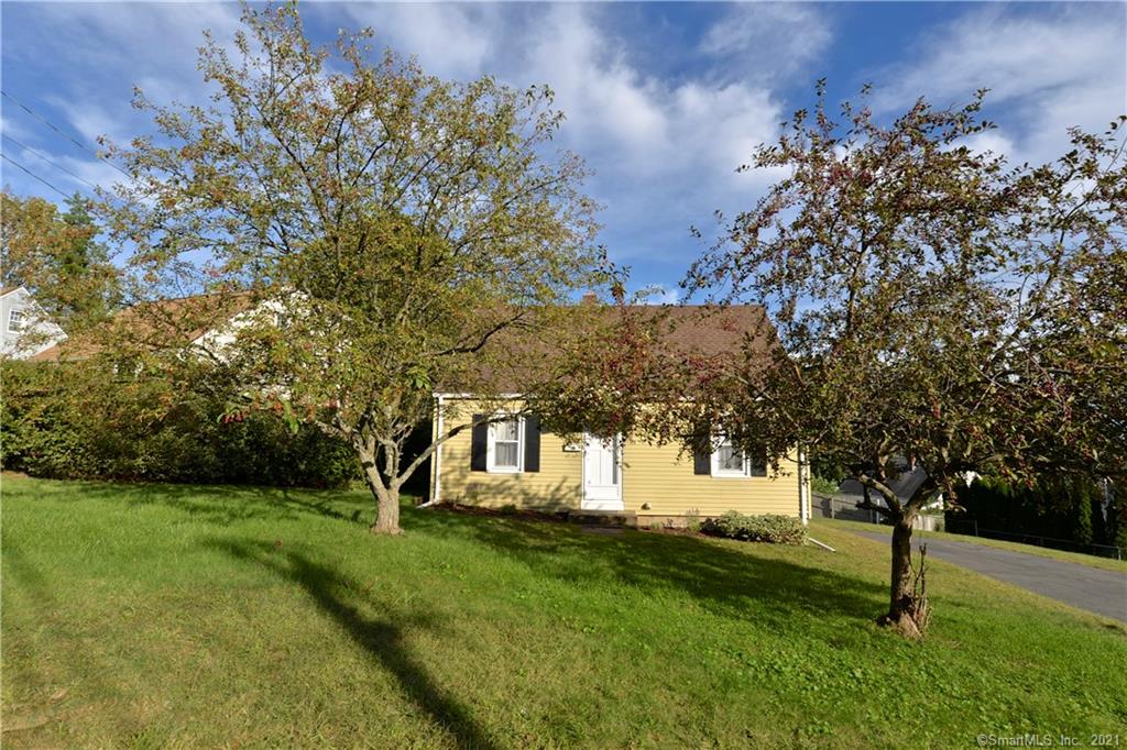 2 Garfield Road Bristol CT 06010