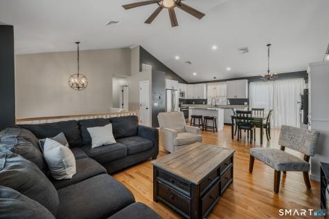 19 Moxley Road Montville CT 06382