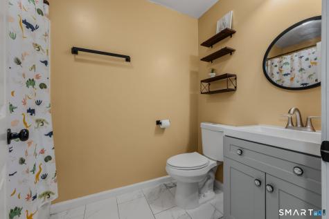 19 Moxley Road Montville CT 06382